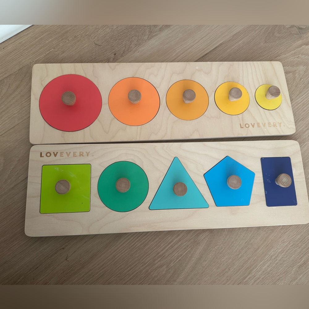 Lovevery Shapes Puzzle and Circle Puzzle (2)